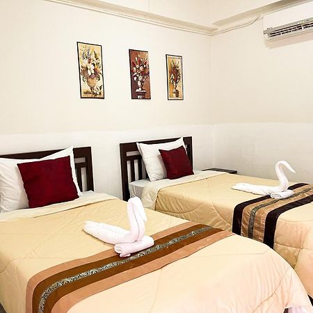 Rueangrat Hotel Ranong Dış mekan fotoğraf