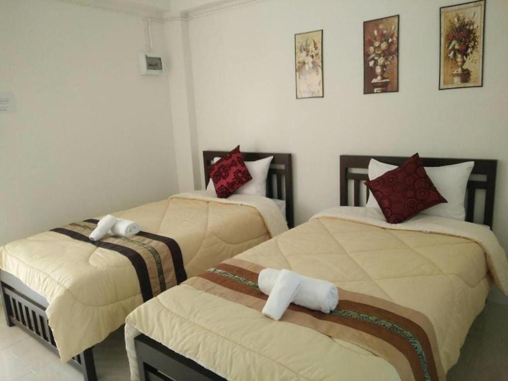 Rueangrat Hotel Ranong Dış mekan fotoğraf