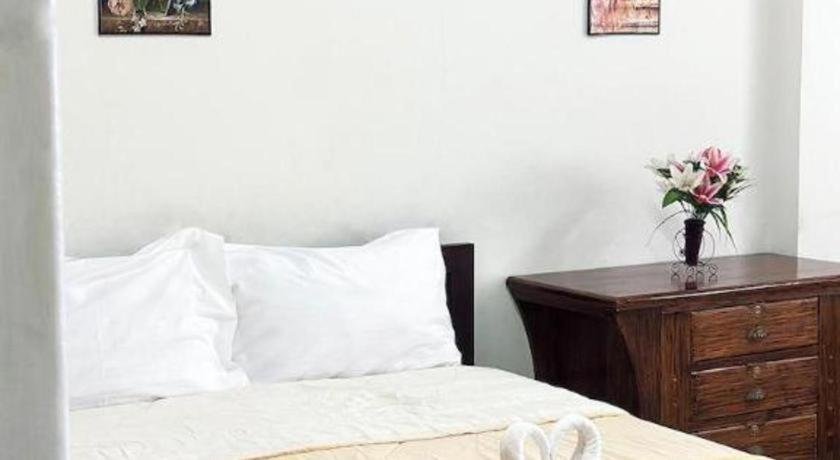 Rueangrat Hotel Ranong Dış mekan fotoğraf